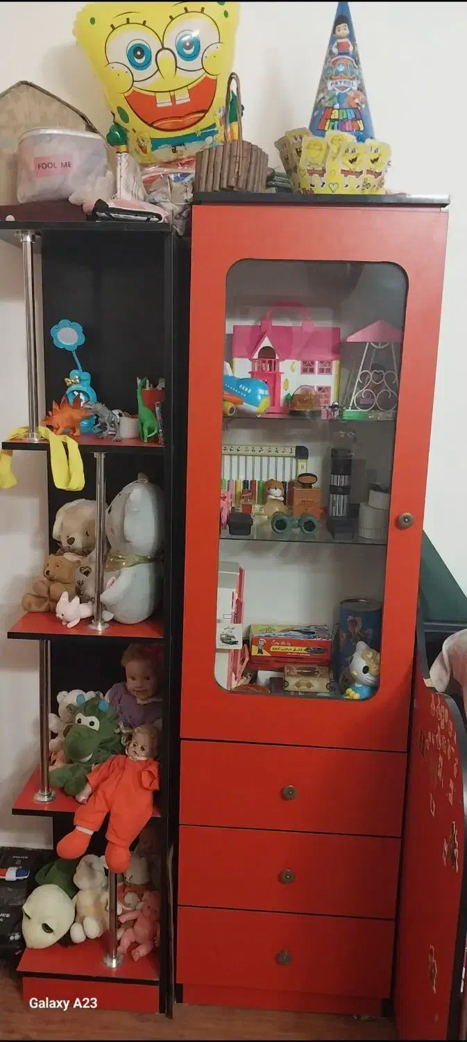 تخت نوجوان با کشو و کمد و میز تلویزیون با کشو|تخت و سرویس خواب|گرمسار, |دیوار