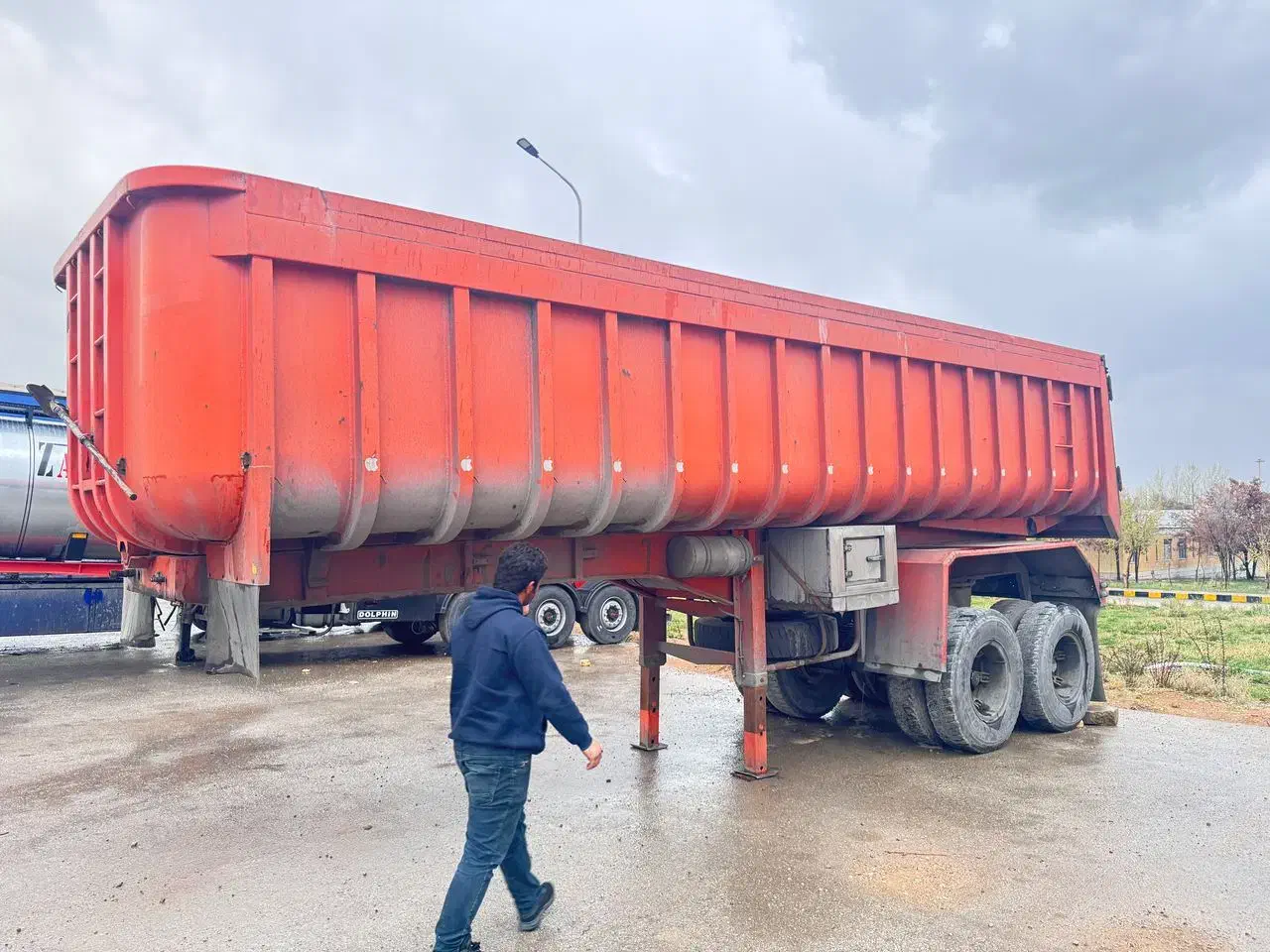 کمپرسی|خودرو سنگین|بروجن, |دیوار