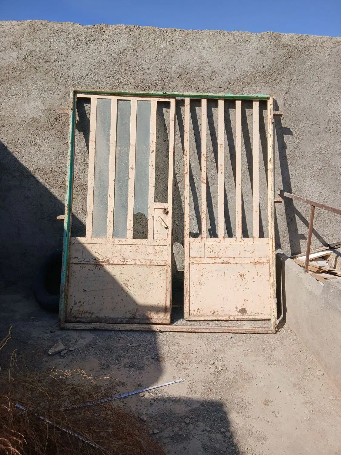 درب پارکینگ|مصالح و تجهیزات ساختمان|فامنین, |دیوار