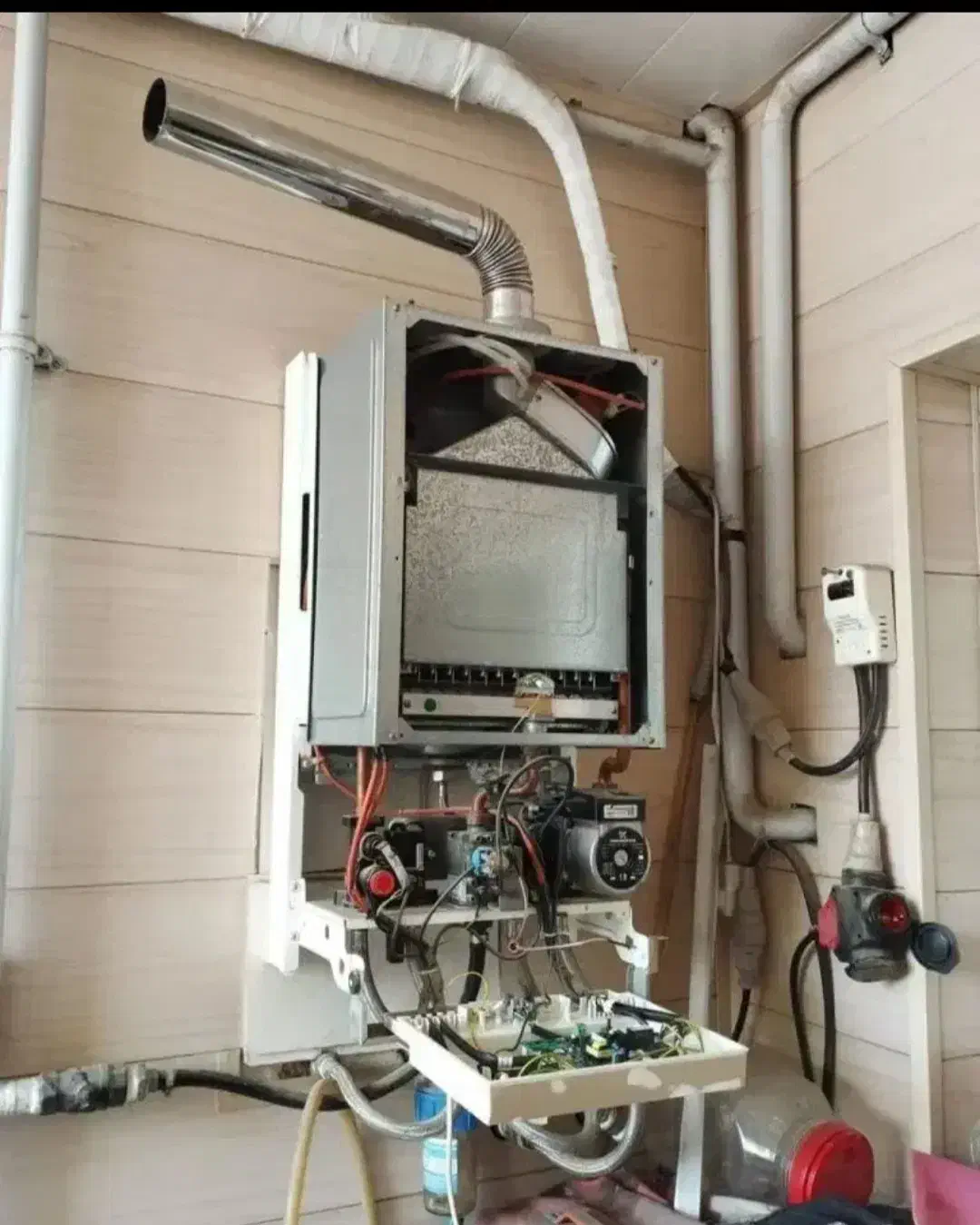 تعمیرات تخصصی پکیج صدرصد تضمینی درمحل|خدمات پیشه و مهارت|ارومیه, |دیوار