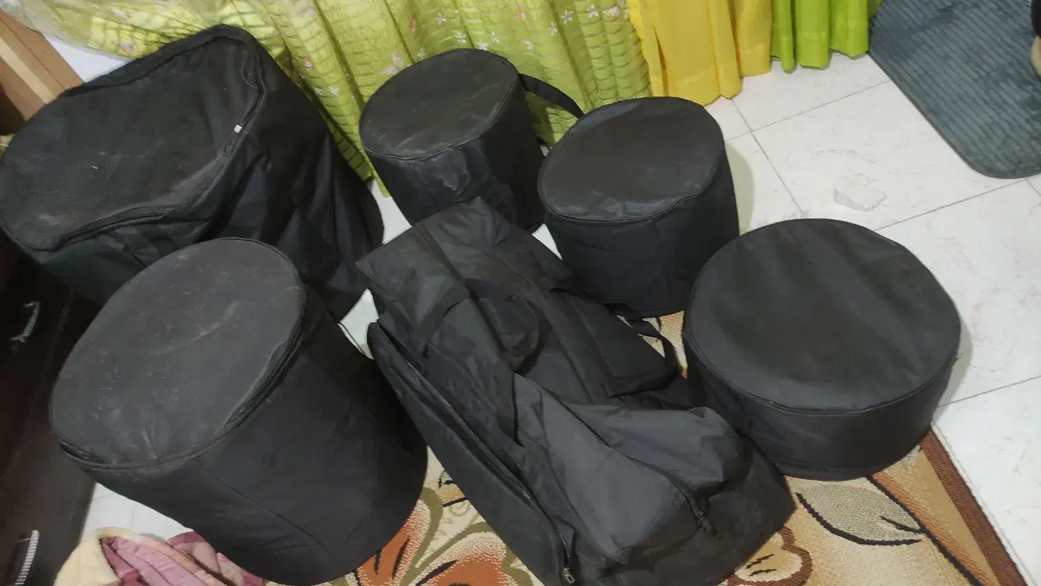 درام|درام و پرکاشن|مشکین‌دشت, |دیوار