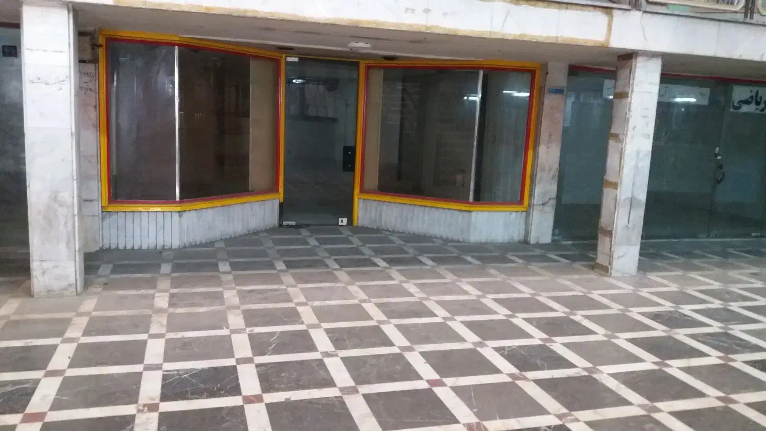 اجاره یک مغازه درمیدان کشوری پاساژ تفرشی|اجارهٔ مغازه و غرفه|بابل, |دیوار