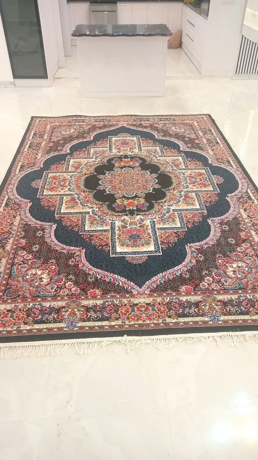 فرش محتشم 700 شانه|فرش|ساوه, |دیوار