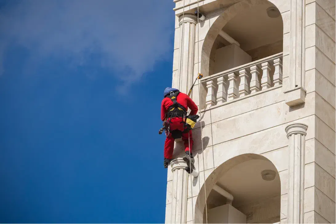 پیچ و رولپلاک سنگنما(کار در ارتفاع)|خدمات پیشه و مهارت|اراک, |دیوار