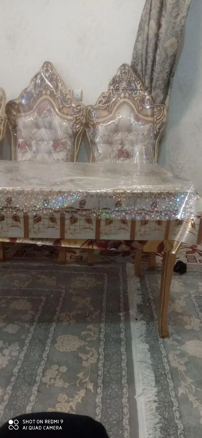 میز غذا خوری ۴نفره|میز و صندلی غذاخوری|فرخ‌شهر, |دیوار