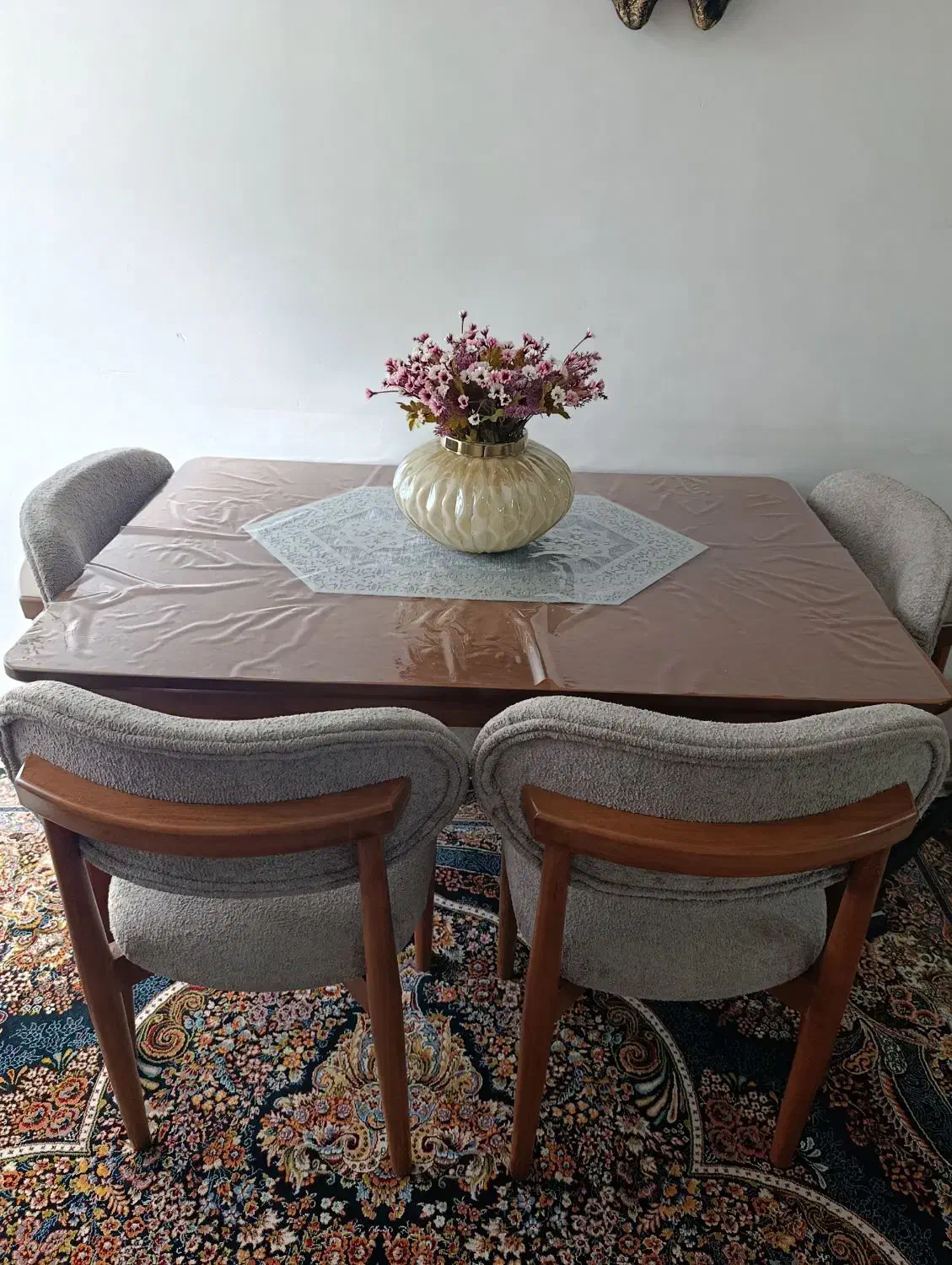 میز نهار خوری|میز و صندلی غذاخوری|بروجرد, |دیوار