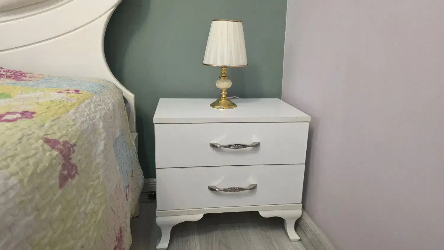 سرویس تخت دو نفره|تخت و سرویس خواب|رشت, معلم|دیوار