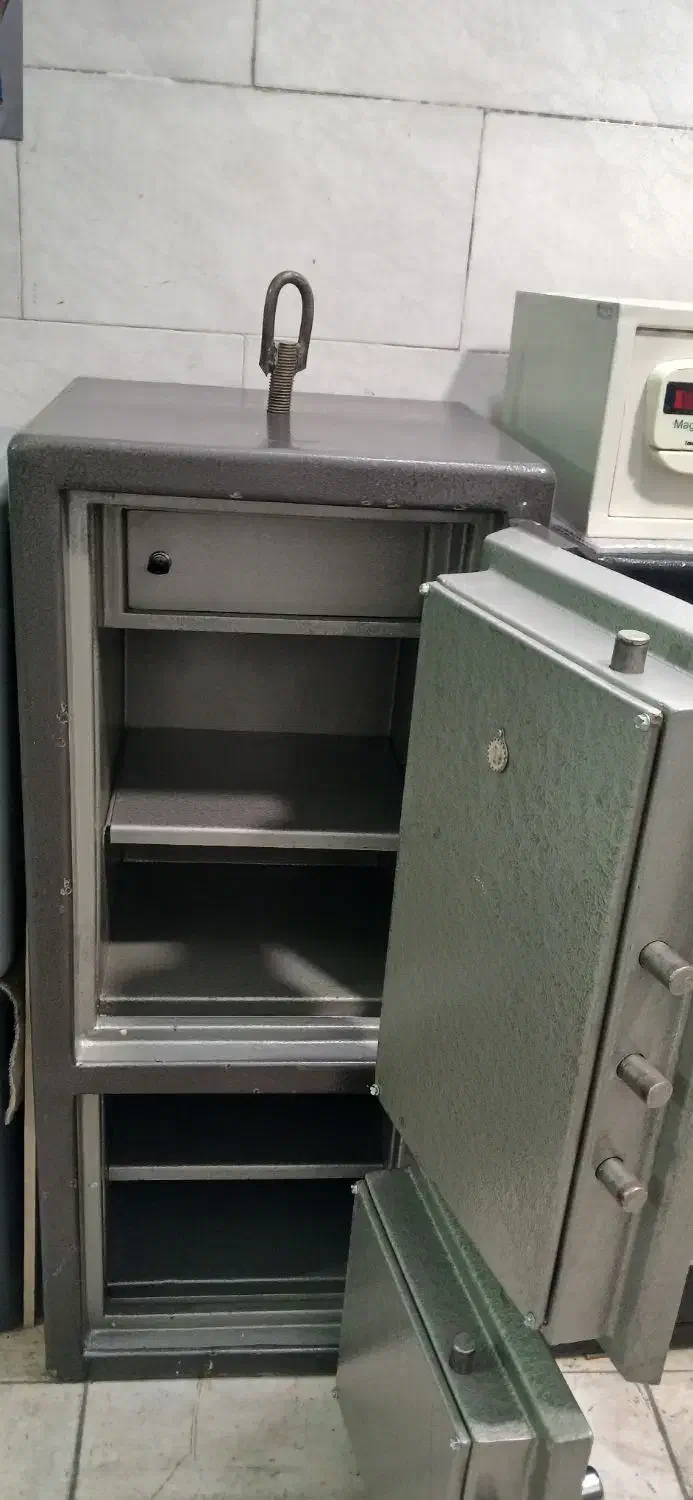 گاوصندوق ۶۰۰کلیویی ۱۳۰سوپر آلیاژی خرم|ابزارآلات|تهران, خاوران|دیوار