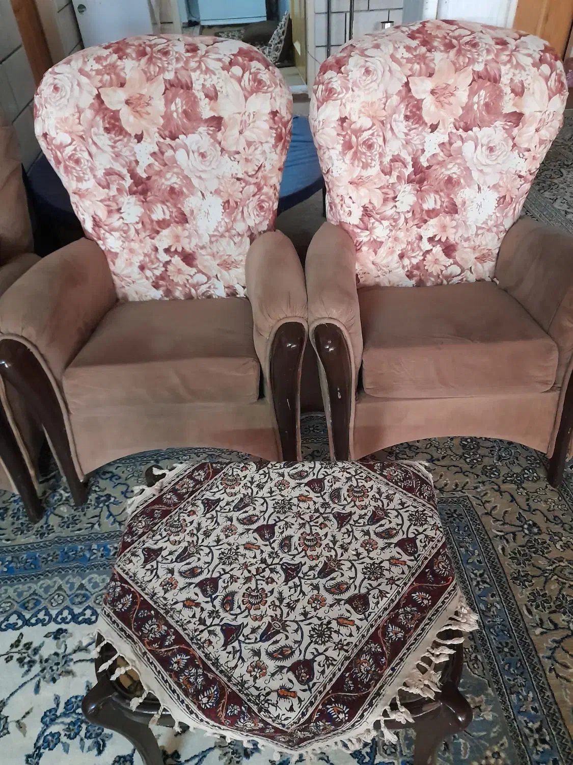مبلمان راحتی هفت نفره|مبلمان خانگی و میز عسلی|خمینی‌شهر, |دیوار