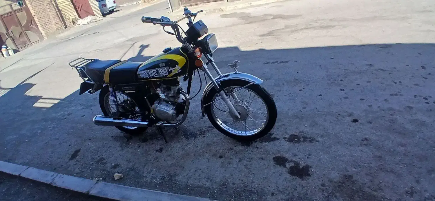 ۱۲۵ عالی|موتورسیکلت|ملک‌آباد, |دیوار