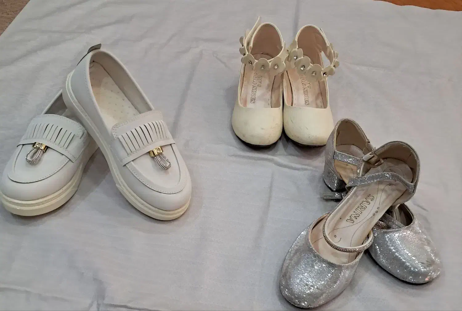 لباس وکفش|کفش و لباس بچه|تربت‌حیدریه, آبشار|دیوار