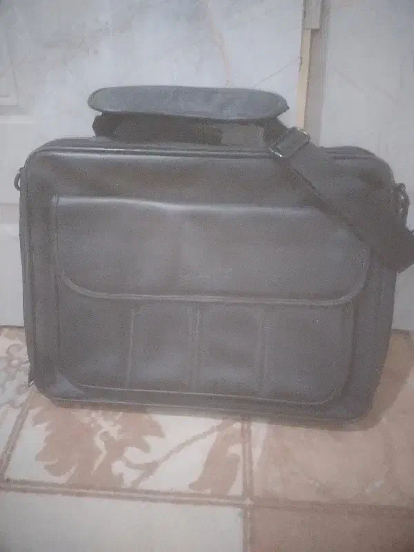 کیف|کیف، کفش، کمربند|تربت جام, معدآباد|دیوار