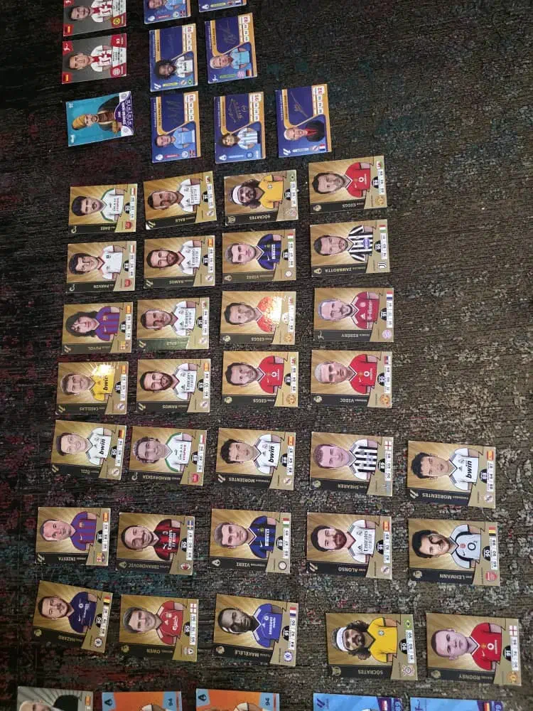 153 عدد کیمدی 2024|کلکسیون و سرگرمی|شیراز, کلاهدوز|دیوار