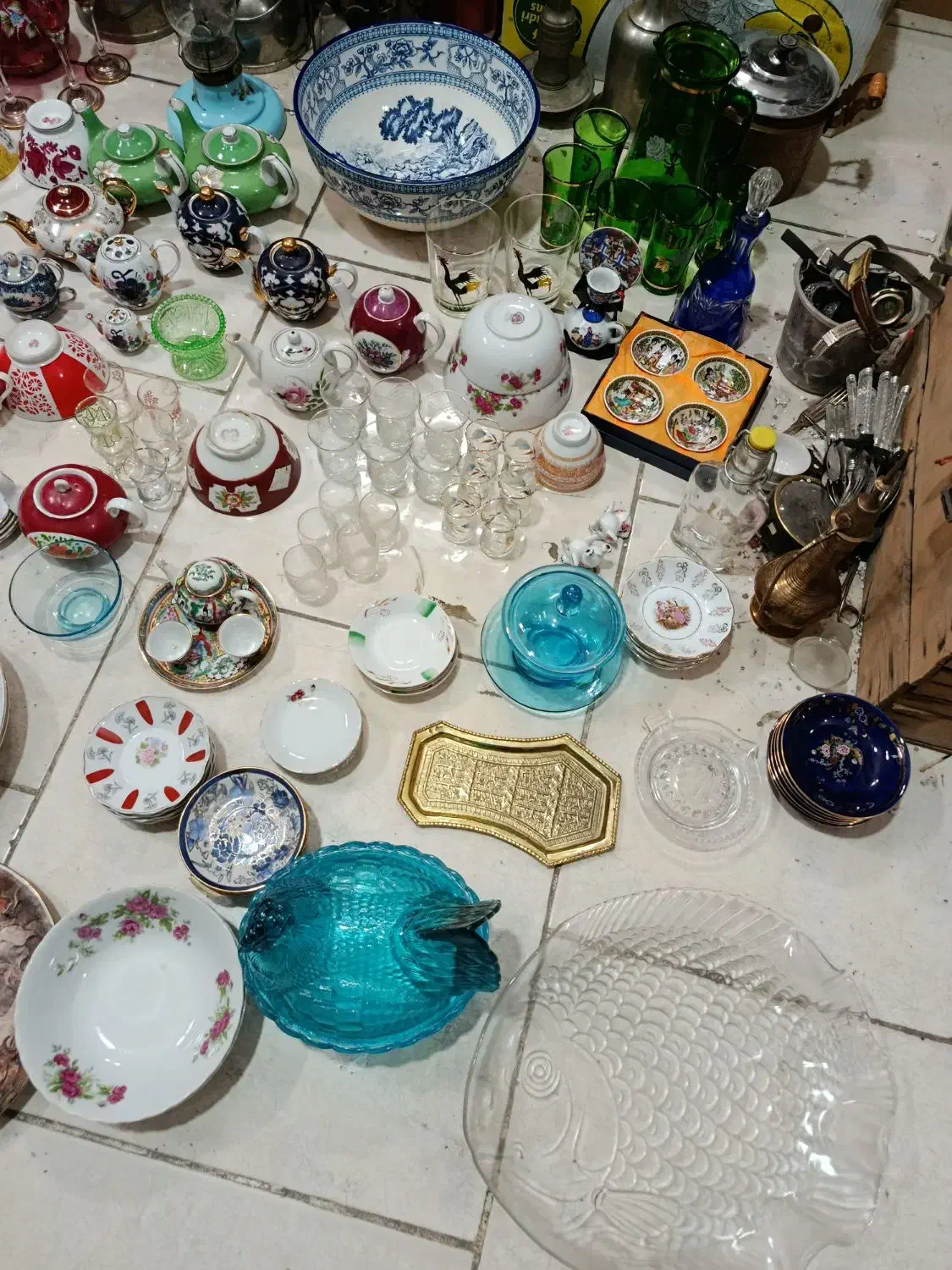 فنجان تنگ گلدان کریستال|کلکسیون اشیاء عتیقه|قم, حاج خلیل|دیوار