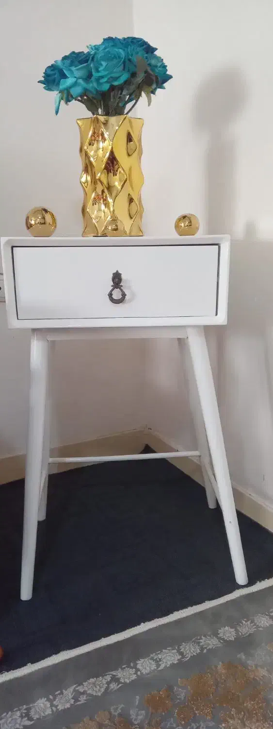 میزتلفن|میز تلفن|بروجرد, |دیوار