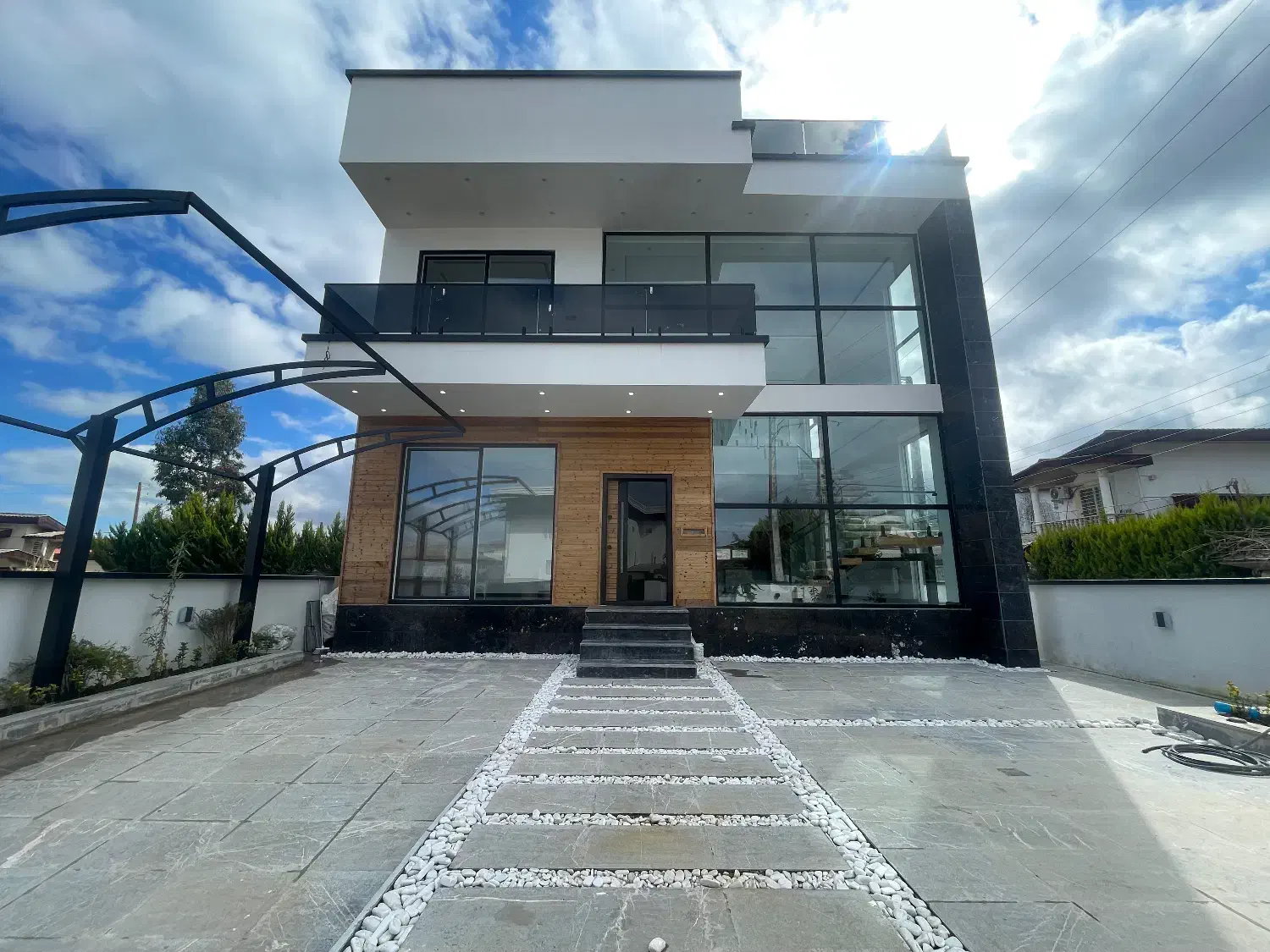 فروش ویلا نوساز کلیدنخورده متل قو|فروش خانه و ویلا|کلارآباد, |دیوار