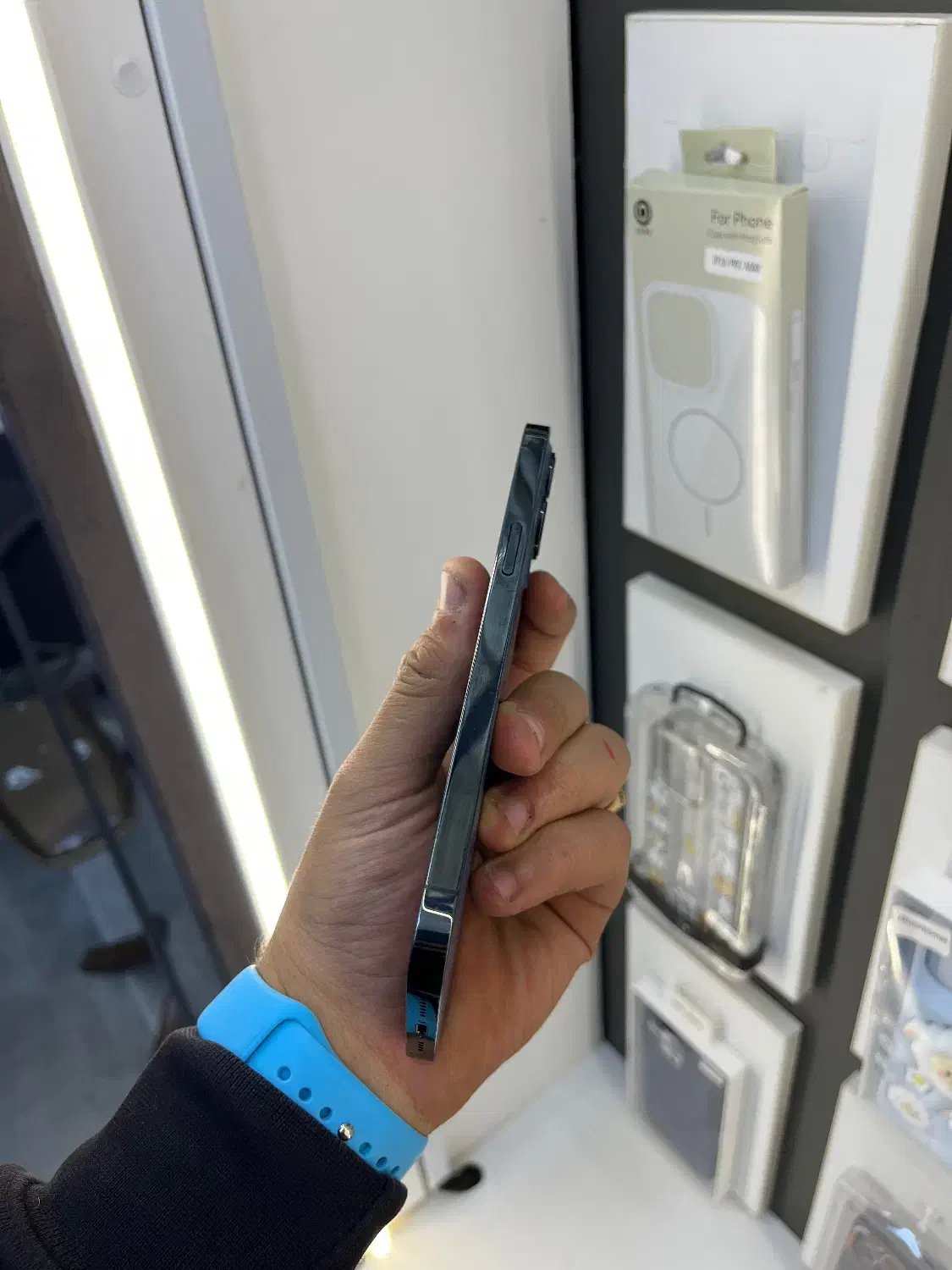 ۱۲ پرو مکس باطری ۱۰۰ (تعویض)|موبایل|اصفهان, باغ زرشک|دیوار