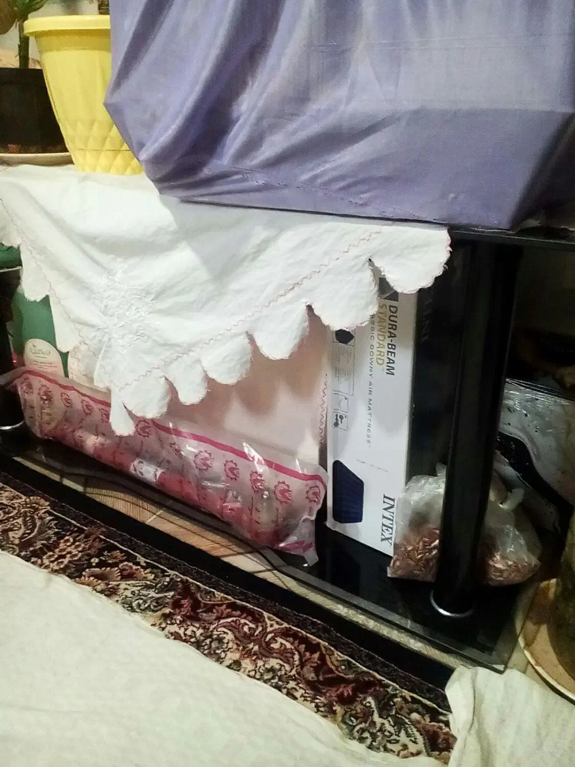 میزتلویزیون شیشه ای سالم|میز تلویزیون|بیجار, |دیوار