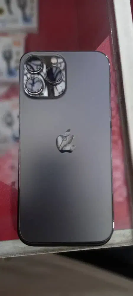 گوشی ایفون ۱۳پرومکس رنگ مشکی باتری ٪۸۳|موبایل|اهواز, اهواز|دیوار