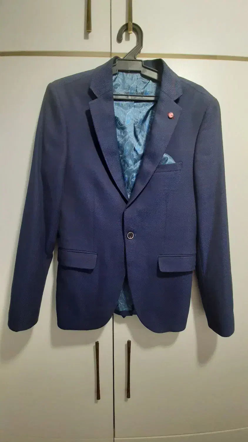 کت تک|لباس|قدس, شهر‌قدس|دیوار