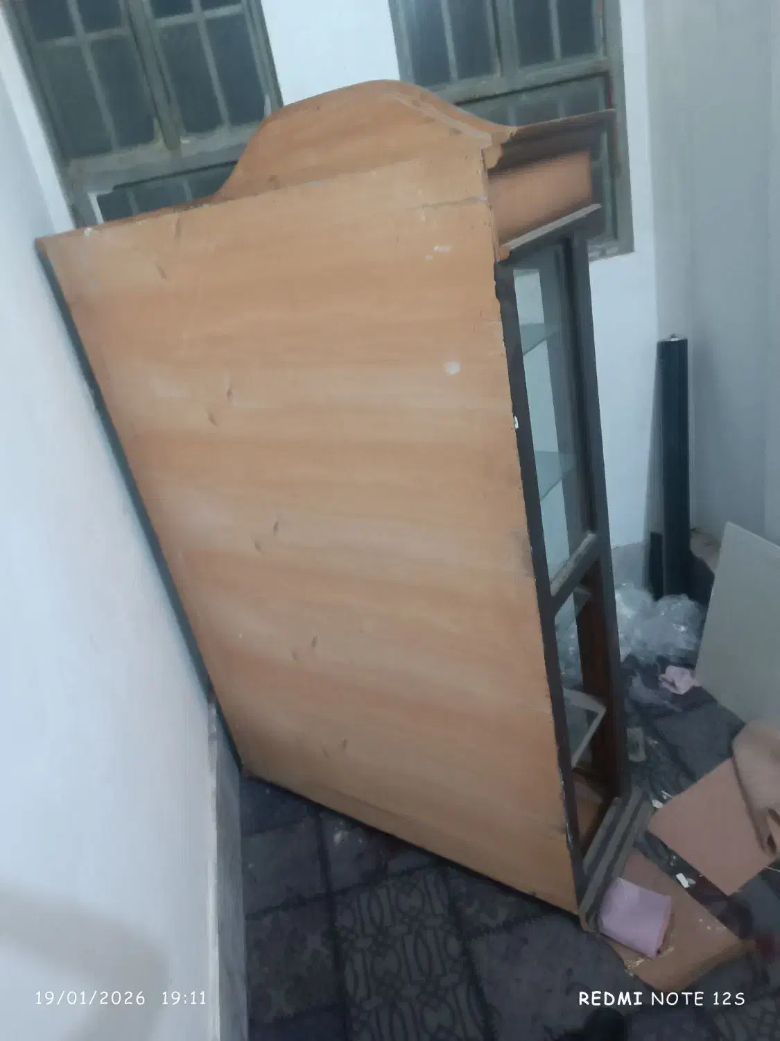 کمد چوبی|جاکفشی، کمد، دراور|قم, شهرک مهدیه (مدرس)|دیوار