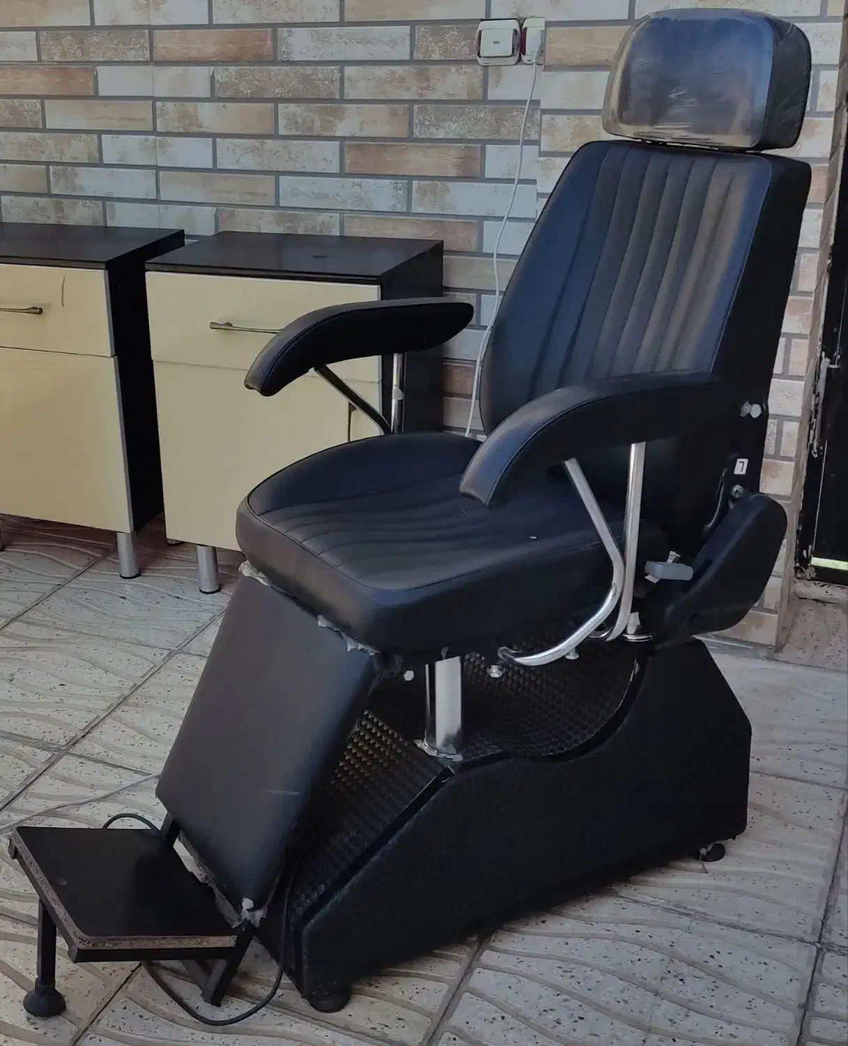 دکور آرایشگاه|آرایشگاه و سالن‌های زیبایی|محمدیه-قزوین, |دیوار