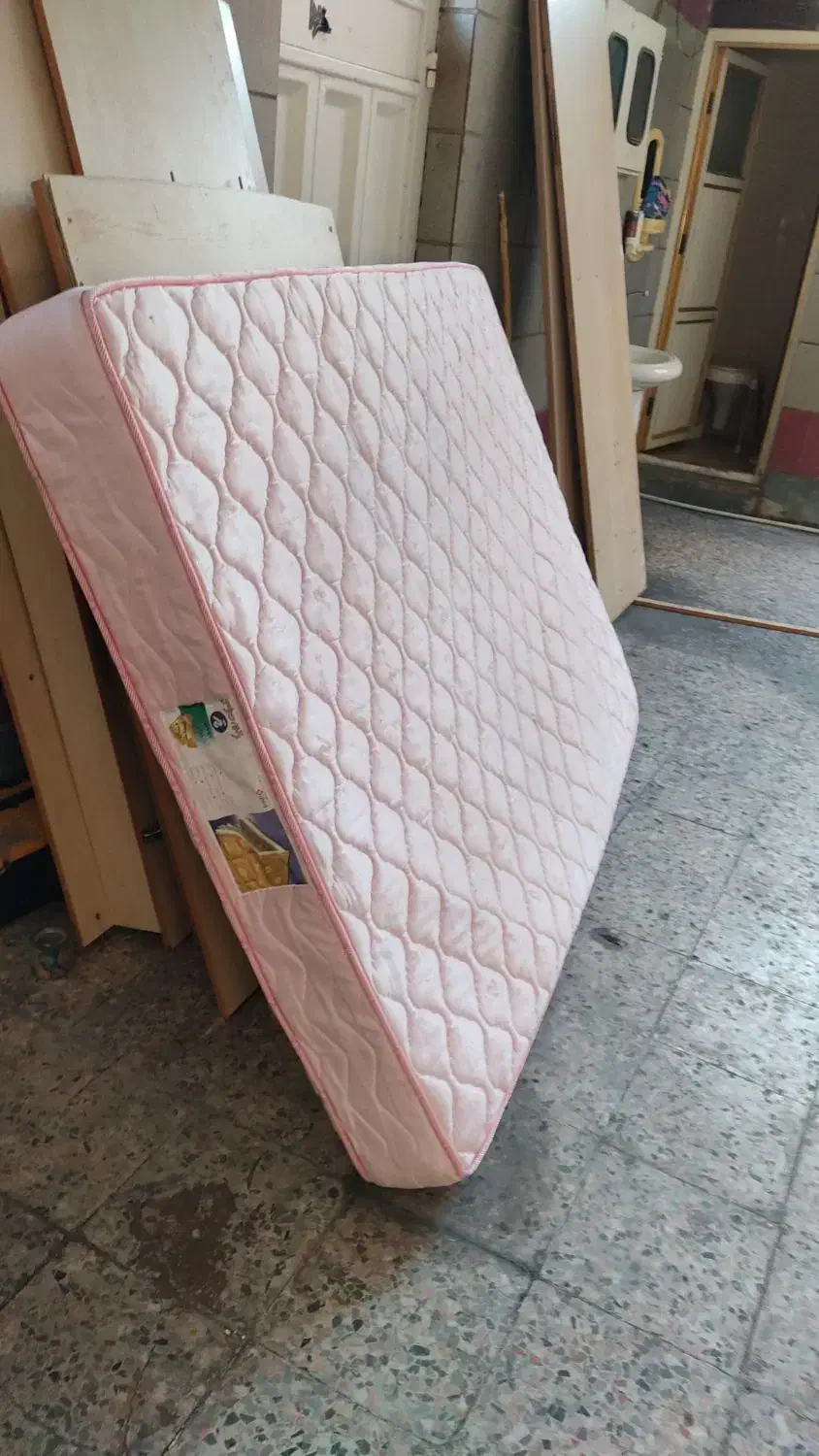 تشک رویال دونفره در حد نو کاملاً سالم بدون خرابی|تشک تختخواب|اهواز, کوی جانبازان(دانش)|دیوار