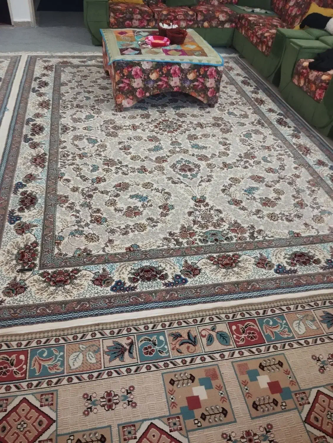 فرشهام 9 متری، تعویض با 12متری دارم،گلیم هم موجوده|فرش|خرم‌آباد, |دیوار