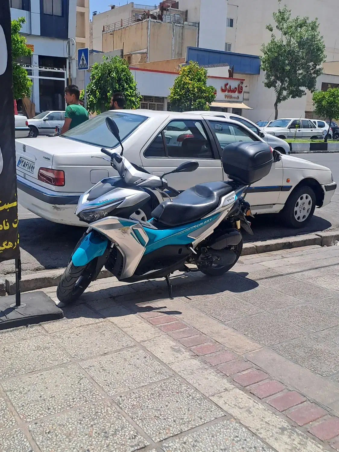 ایروکس ۴۰۱|موتورسیکلت|شیراز, باغ تخت|دیوار