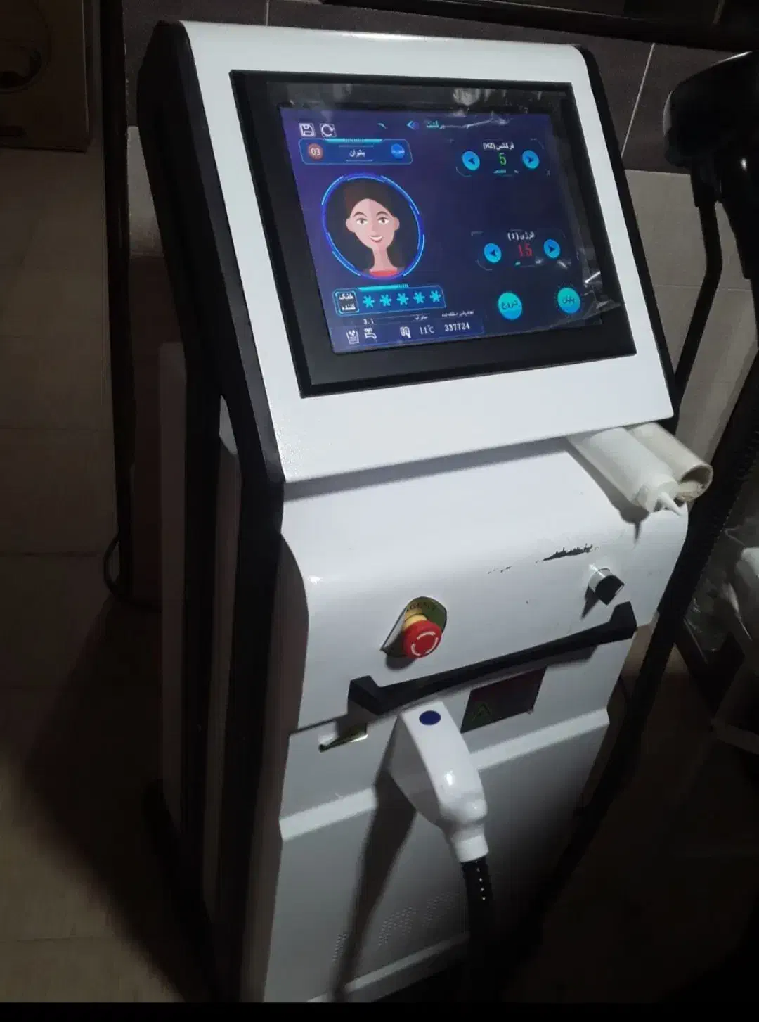 دستگاه لیزر موهای زائد بدن لادا 2023 مدل L61|آرایشگاه و سالنهای زیبایی|ساری, |دیوار