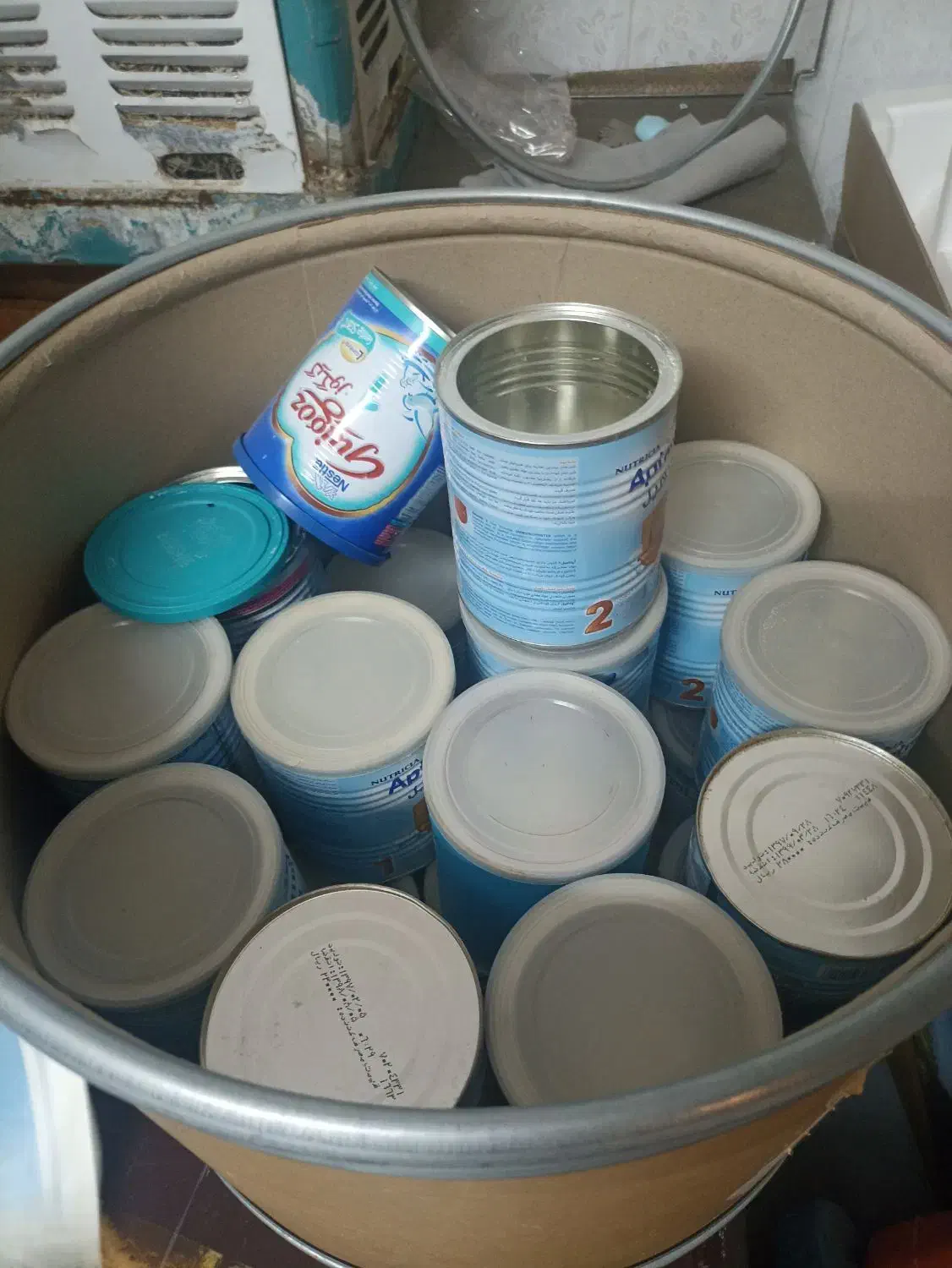 قوطی شیر خشک|ظروف نگهدارنده، پلاستیکی، یک‌بارمصرف|قم, حنیف نژاد|دیوار