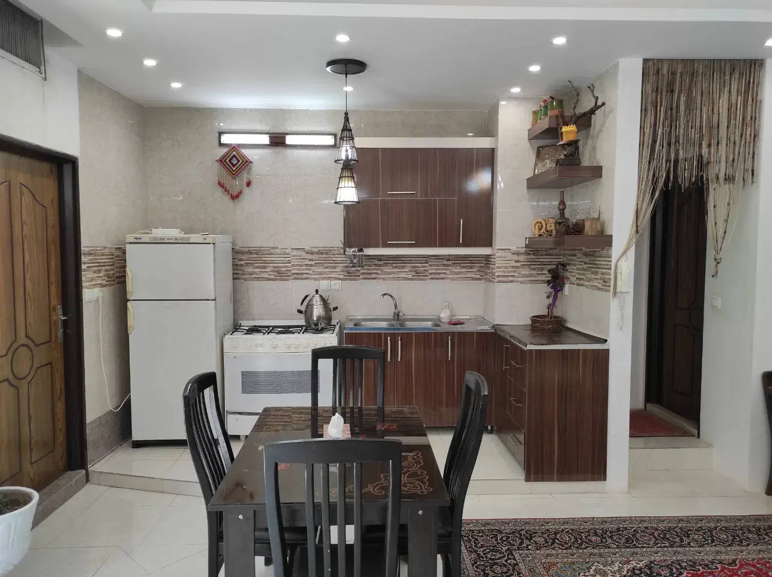 اجاره روزانه آپارتمان در شهریار با تراس زیبا|اجارهٔ کوتاه‌مدت آپارتمان و سوئیت|اصفهان, شهریار|دیوار