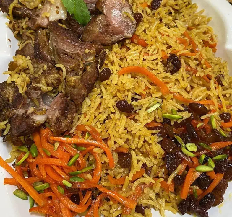 نیازمند اشپز افغان (قابلی و ..)|استخدام خدمات فروشگاه و رستوران|تهران, بوستان چیتگر|دیوار