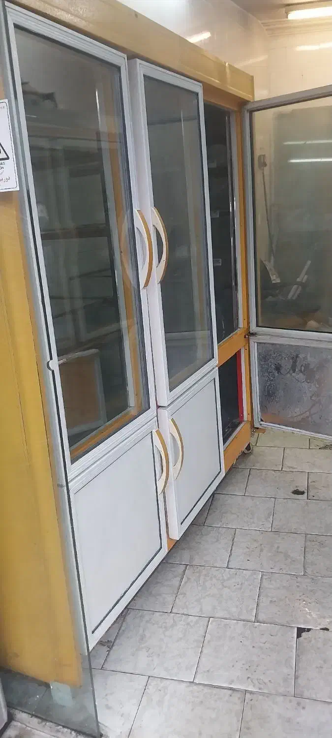 یخچال ایستاده ویترینی6 درب2متری|فروشگاه و مغازه|رشت, خواهر امام|دیوار