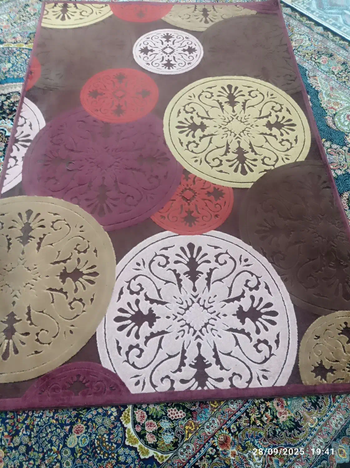 گلیم فرش اتاق خواب و آشپزخانه|گلیم، جاجیم، گبه|قرچک, زیبا شهر|دیوار