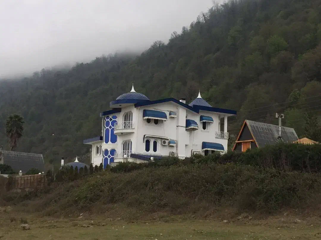 فروش ویلا و تهاتر با ملک در دبی|فروش خانه و ویلا|چالوس, |دیوار