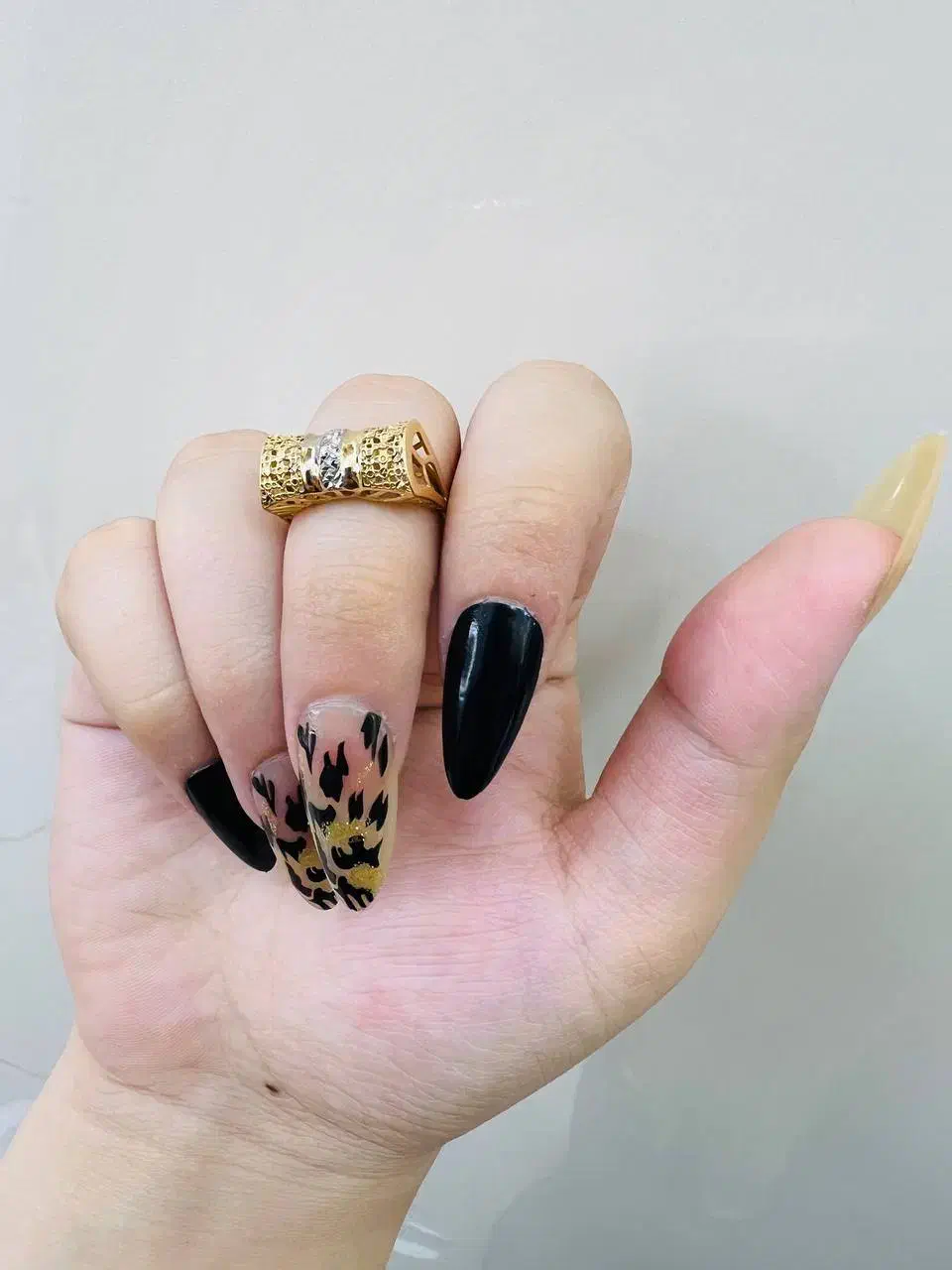 طلای نو وه دسته دوم بدون اجرت ومالیات در مغازه|جواهرات|ایلام, |دیوار