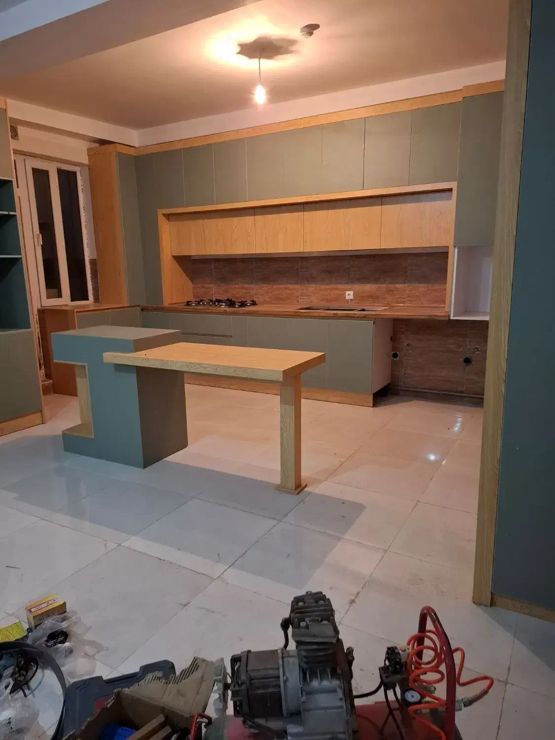 نصب کمد دیواری،نصب کابینت ،تعمیرات کمدو کابینت|خدمات پیشه و مهارت|اردبیل, |دیوار