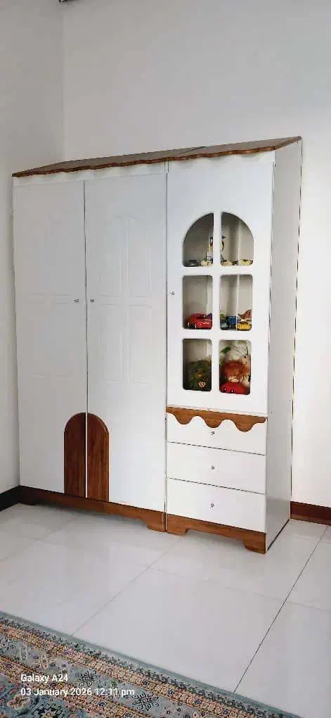 تختخاب وکمدکودک|تخت و سرویس خواب|ساری, |دیوار