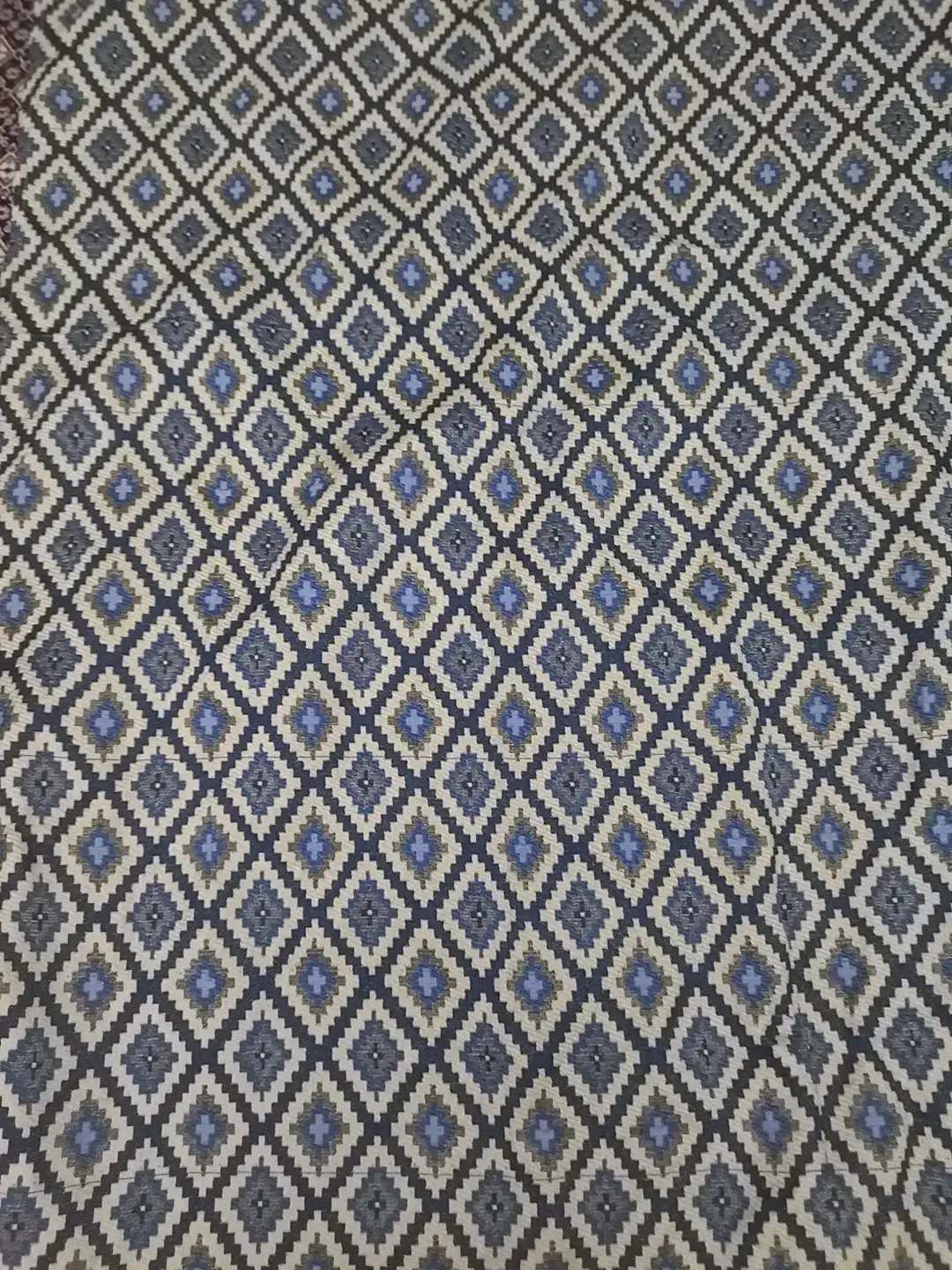 روفرشی یا زیر سفره|روفرشی|تبریز, |دیوار