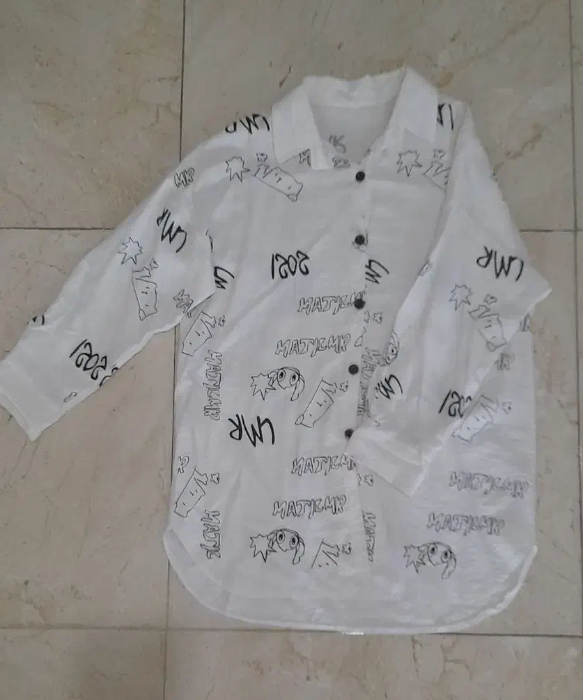 تمامی لباس ها ۵۰ تومان|لباس|لاهیجان, امیرشهید|دیوار