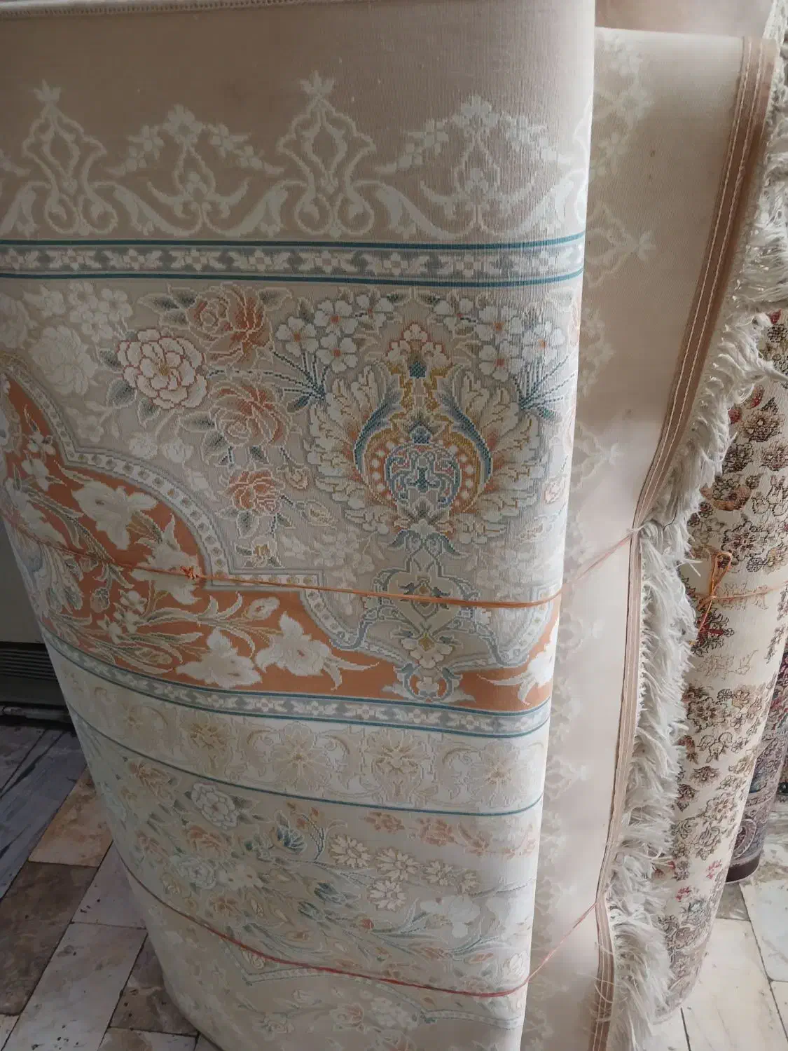 فرش ماشینی ۲۴متری   ۱۲۰۰شانه درحد نو|فرش|تهران, اسفندیاری|دیوار