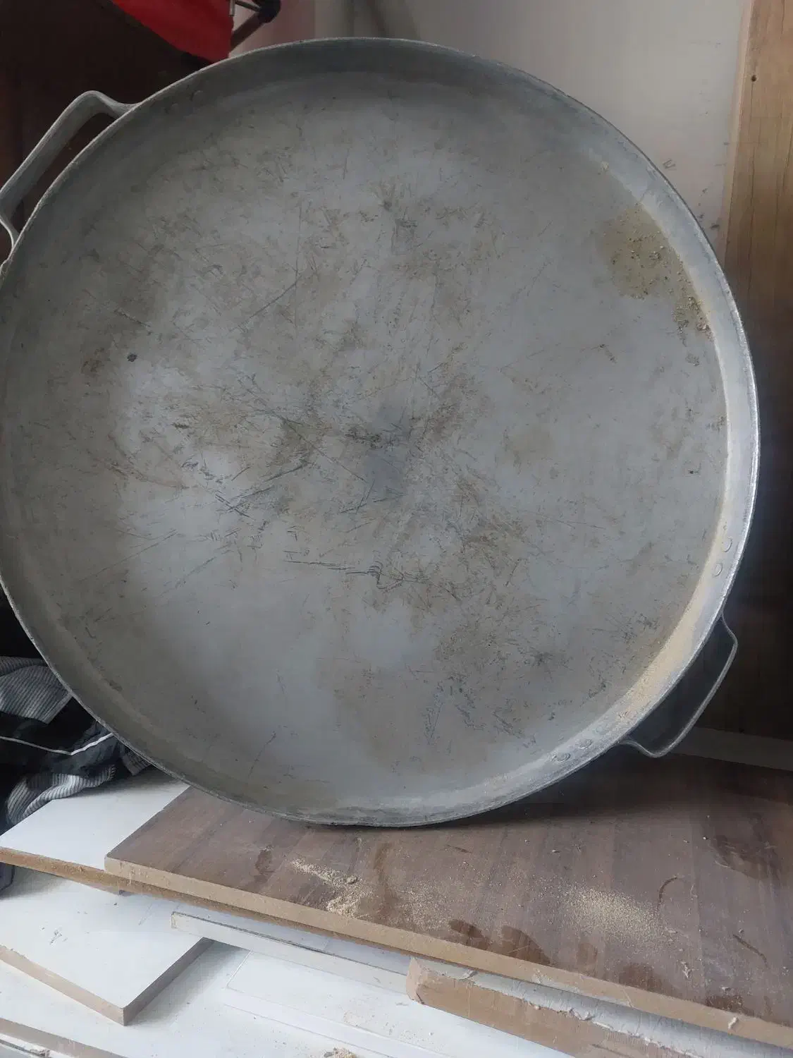 دیگ آلمینیومی دهنه ۷۶ ارتفاع ۵۰ بادرب|ظروف پختوپز|قم, باجک یک|دیوار