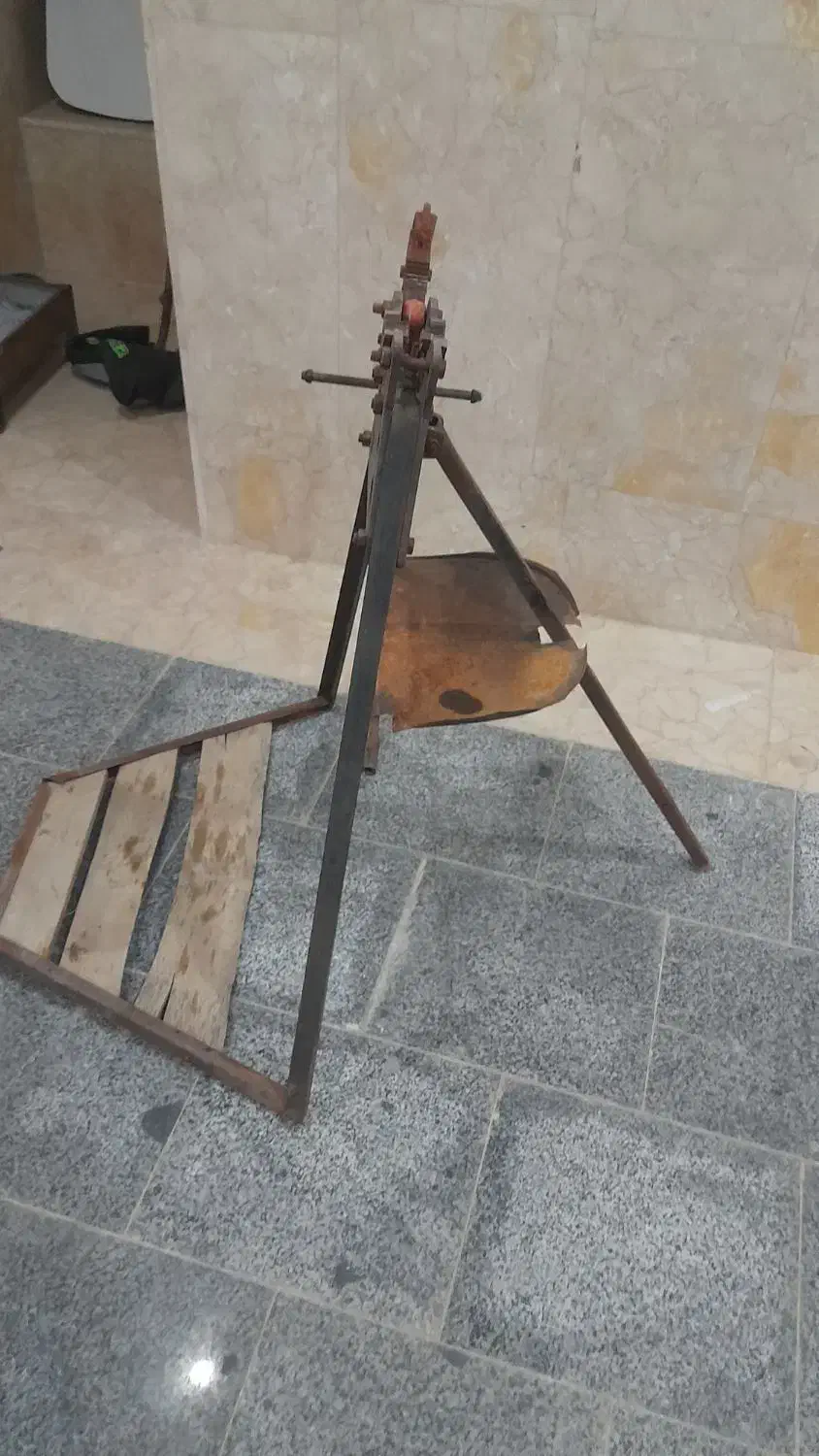 گیره ۶ انج|ابزارآلات|محلات, |دیوار