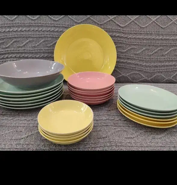 سرویس26 پارچه رنگی رنگی|ظروف سرو و پذیرایی|بوکان, |دیوار