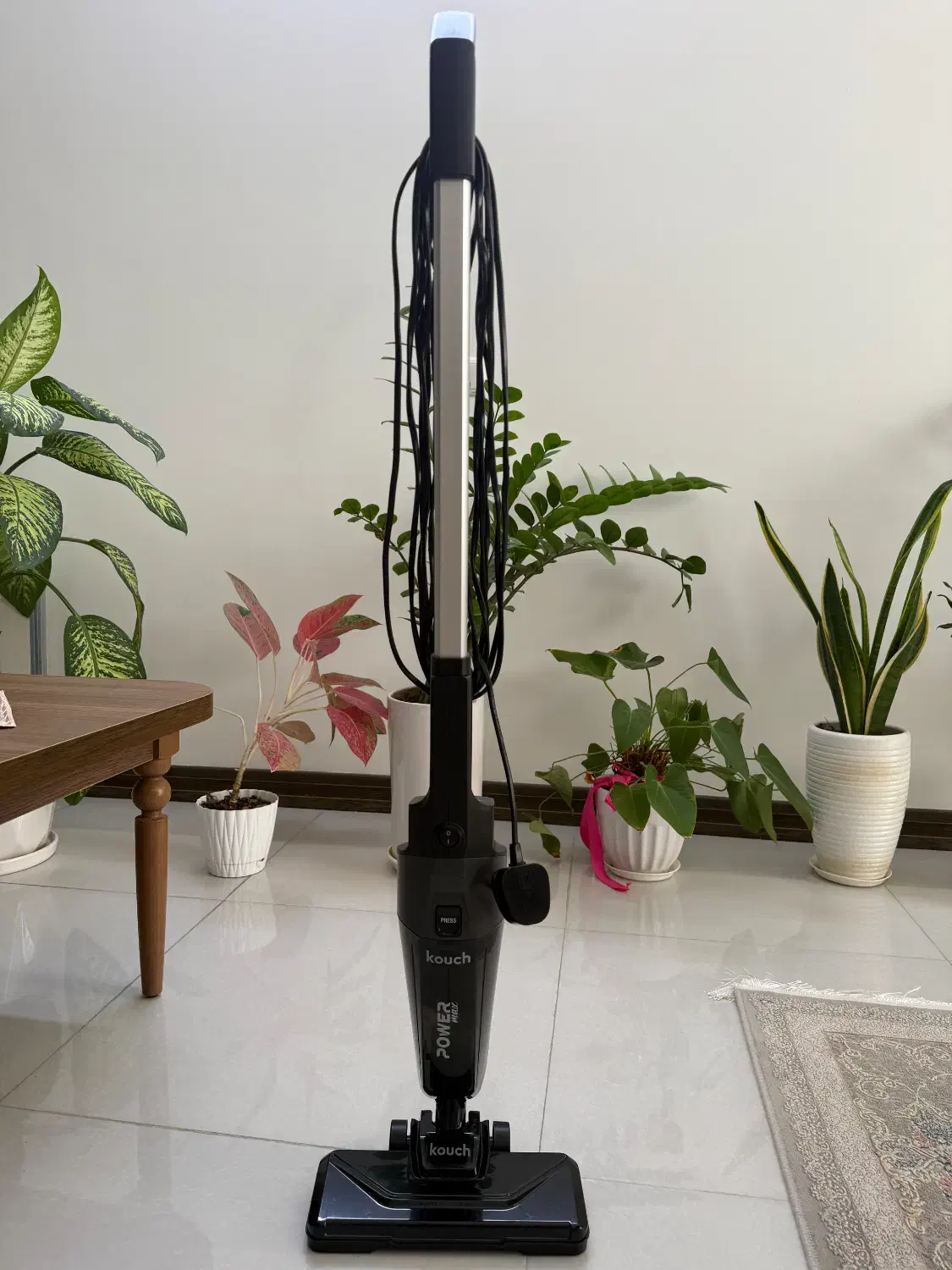 جارو در حد نو خیلی کم استفاده شده|جاروبرقی، جارو شارژی، بخارشو|بابل, |دیوار