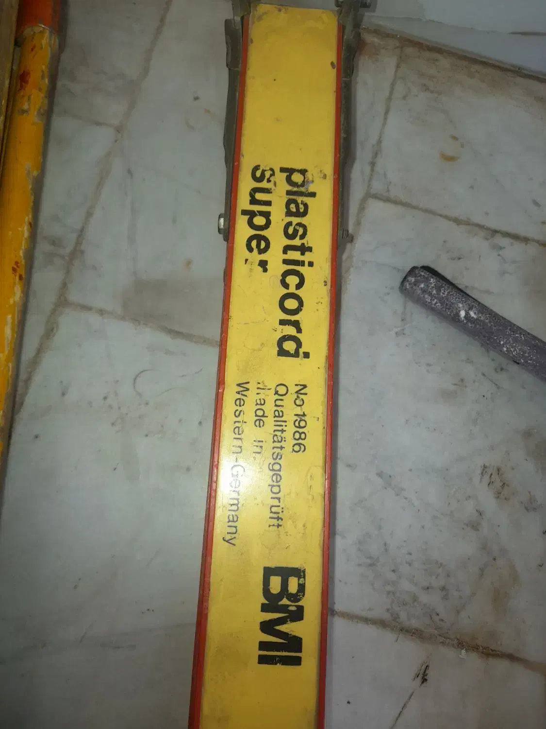 پایه دوربین|دوربین عکاسی و فیلم‌برداری|رباط‌کریم, الارد|دیوار