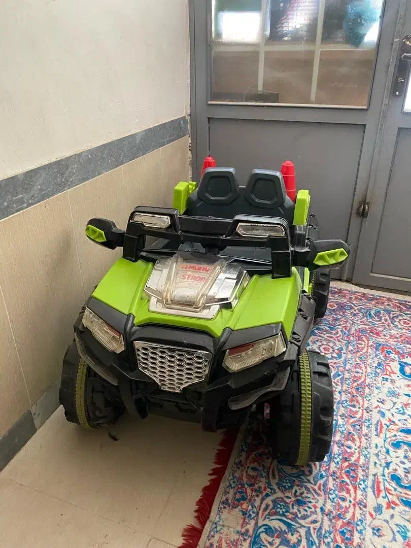 ماشین شارژی|اسباب‌بازی بچه|بوکان, |دیوار