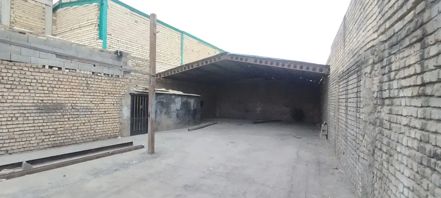 کارگاه 200متری|اجارهٔ دفتر صنعتی، کشاورزی، تجاری|خمینی‌شهر, |دیوار