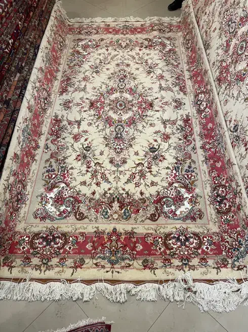 جفت ۶ متری دستبافت گل ابریشم طرح تبریز|فرش|تهران, یوسف‌آباد|دیوار